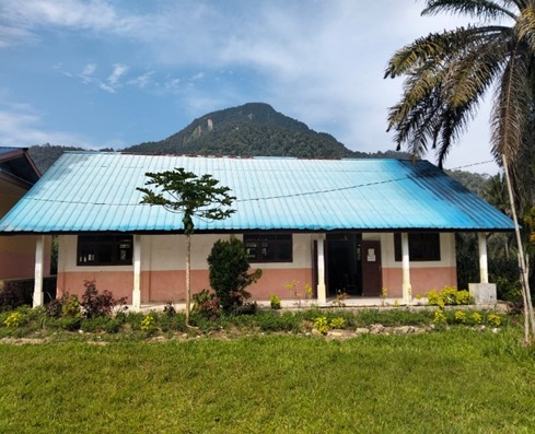 Perpustakaan SMPN 1 Sitellu Tali Urang Jehe